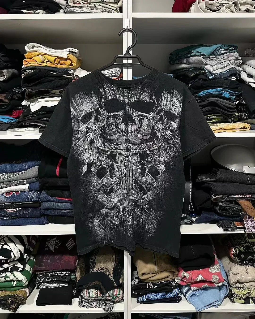 2000s T-Shirt – High Street Graphic, Oversized Cotton, Round Neck