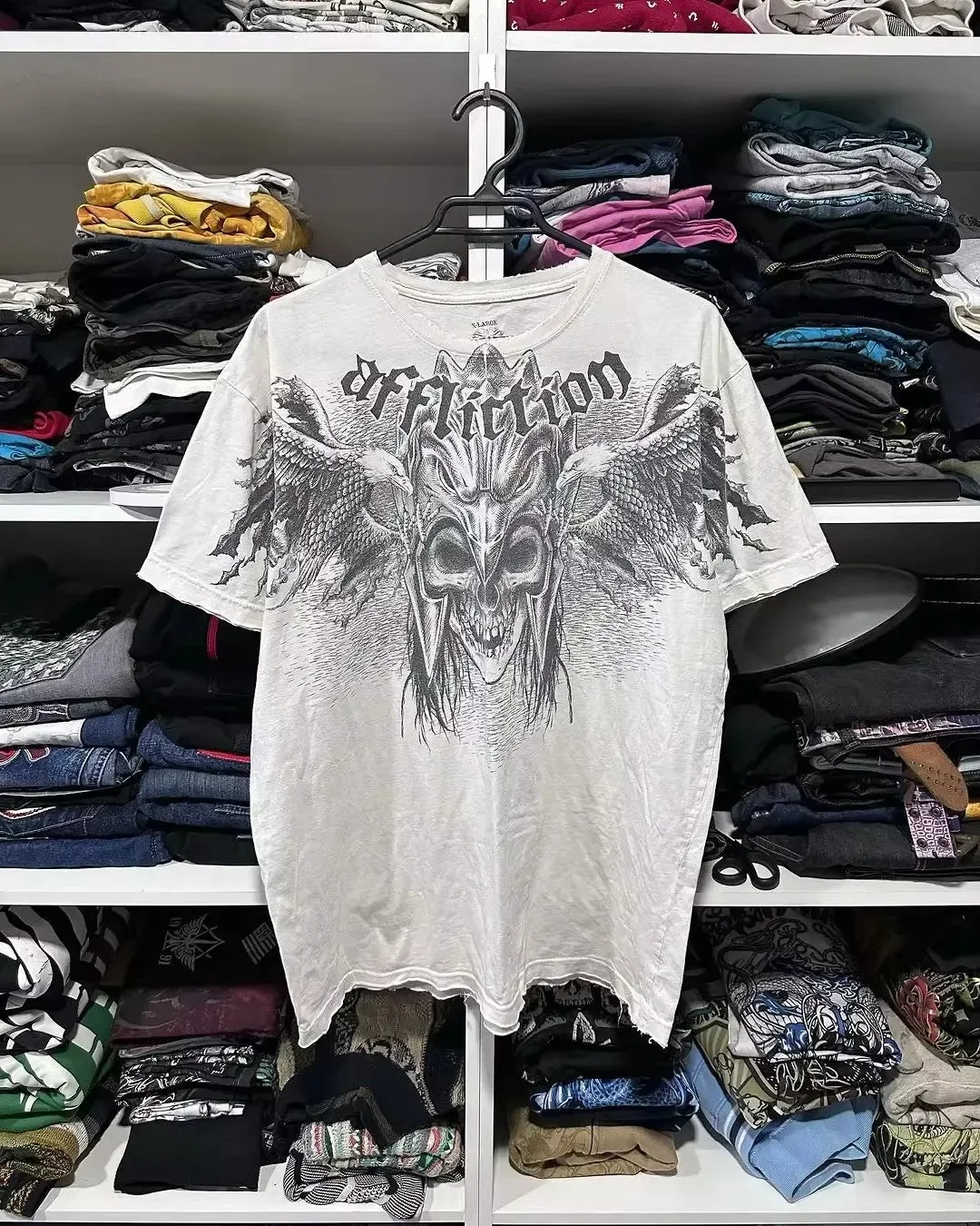 2000s T-Shirt – High Street Graphic, Oversized Cotton, Round Neck