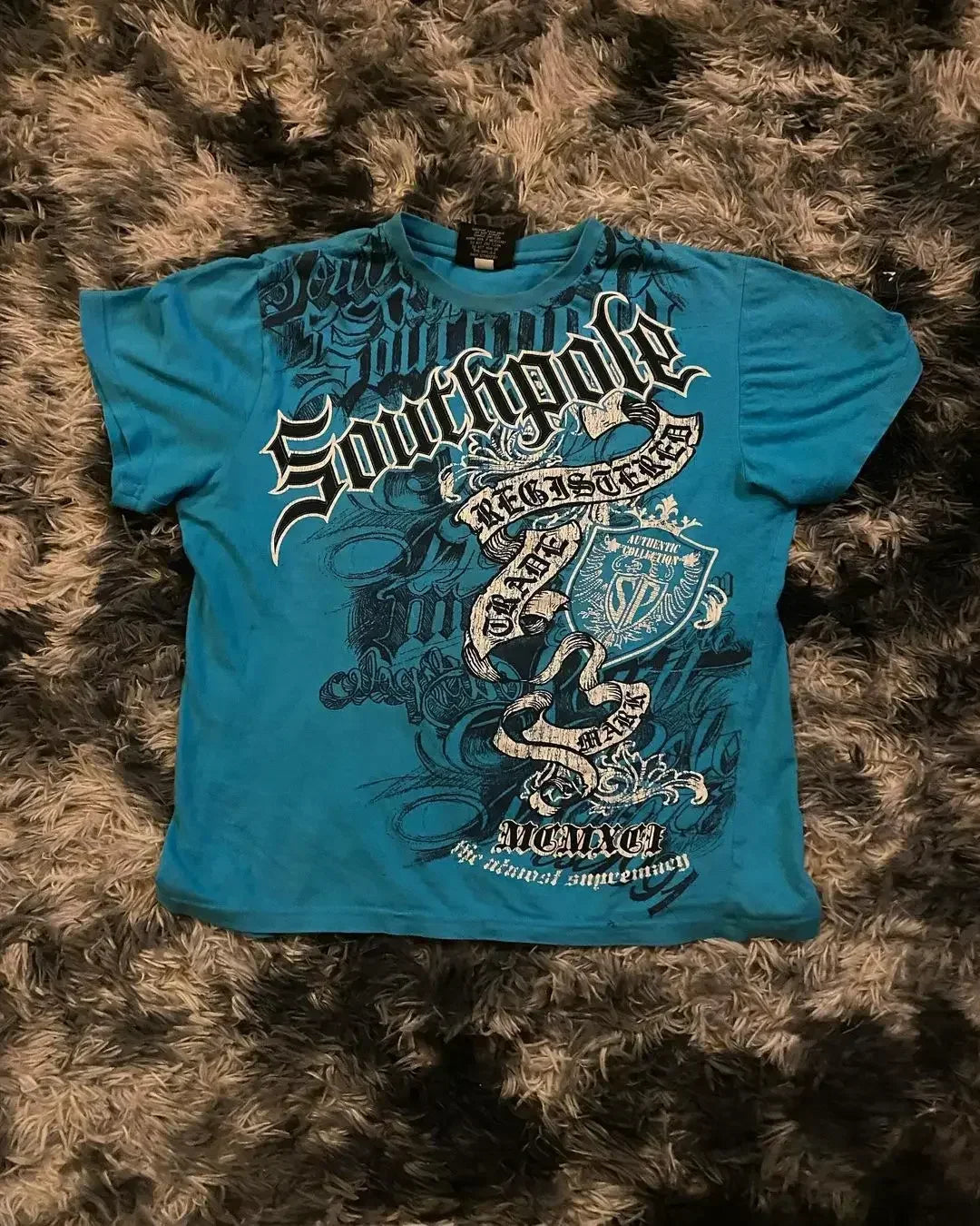 2000s T-Shirt – High Street Graphic, Oversized Cotton, Round Neck